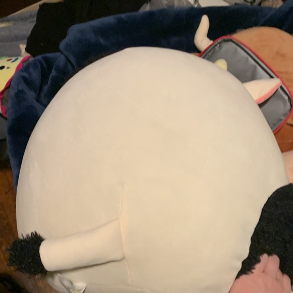 Fuzzy Connor the cow squishmallow 16 inch NWT - Picture 6 of 9